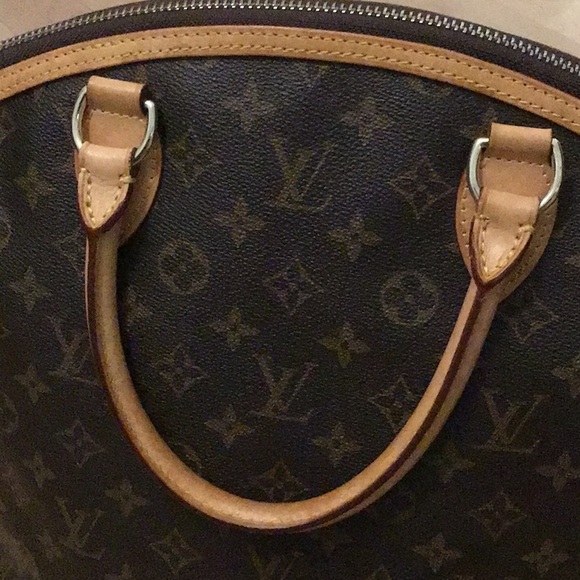 Louis Vuitton vertical bag - Picture 4 of 10